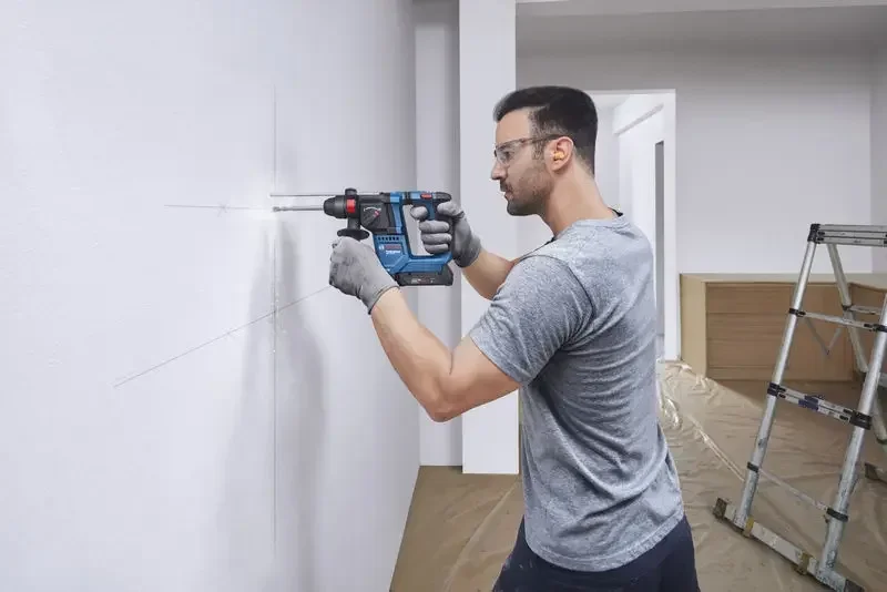 BOSCH GBH 18V-18 Cordless Rota - Power Tools Professional 评论和价格